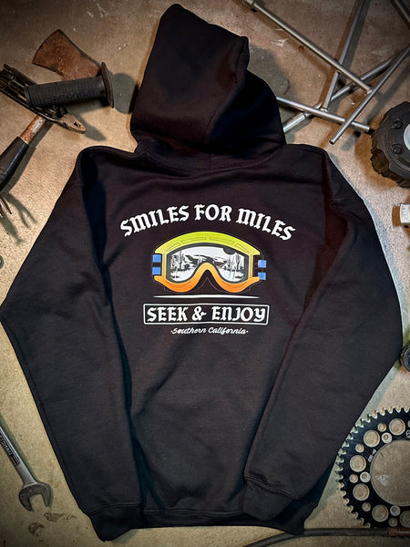 BOYS SMILES 4 MILES HOODIE | BLACK