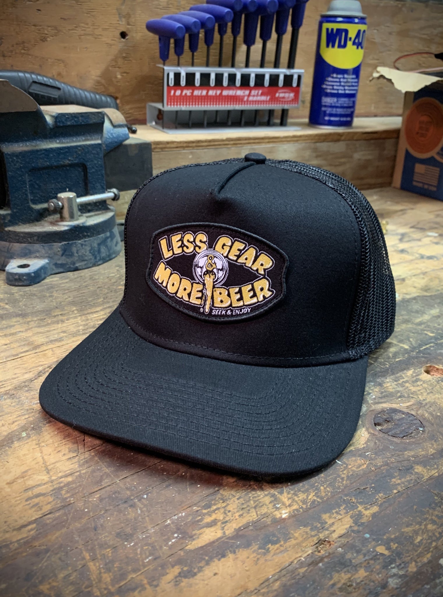 LESS GEAR MESH BACK HAT | BLACK